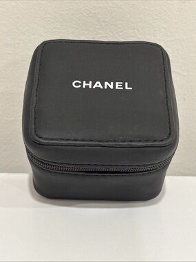 CHANEL Soft Travel Case for Watch - Black